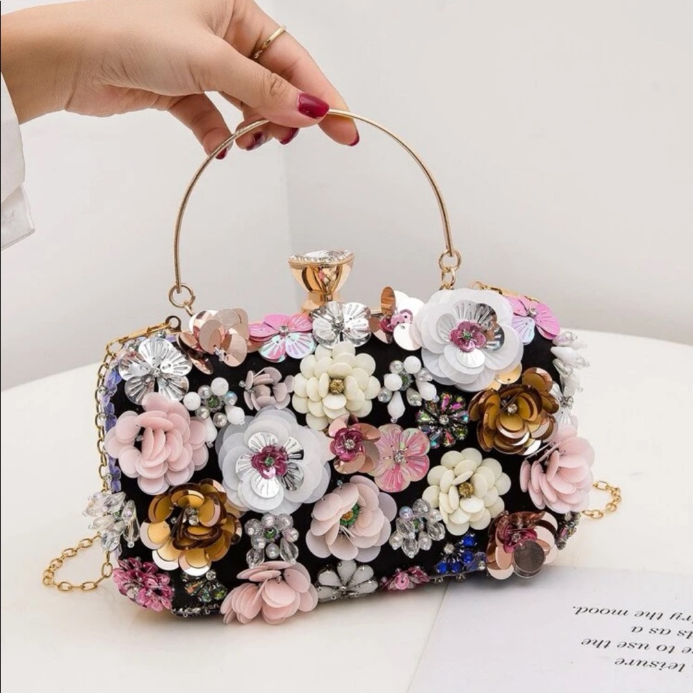 Floral decor clip top box bag
